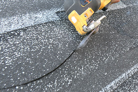 Cut curved lines